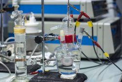 Apratura elektrochemiczna